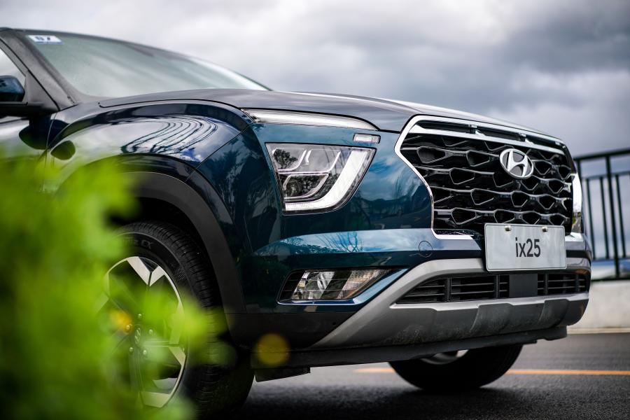 Детали экстерьера Hyundai ix25 2019 года  (фото 10 из 13)